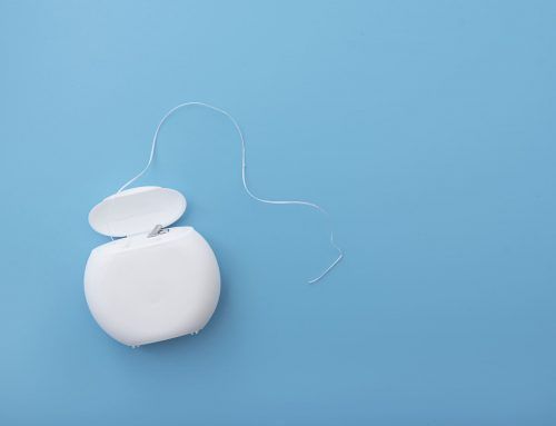 ¿Por qué deberías utilizar hilo dental?